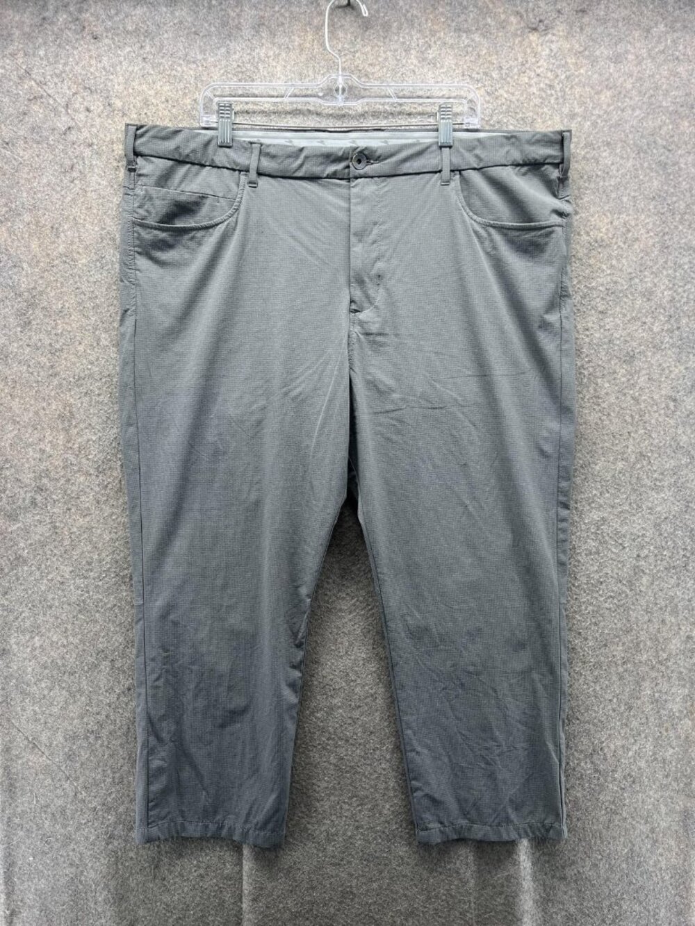 Tommy Bahama Pants Mens 44x30 Gray Chino Regular Fit Lightweight Travel Casual